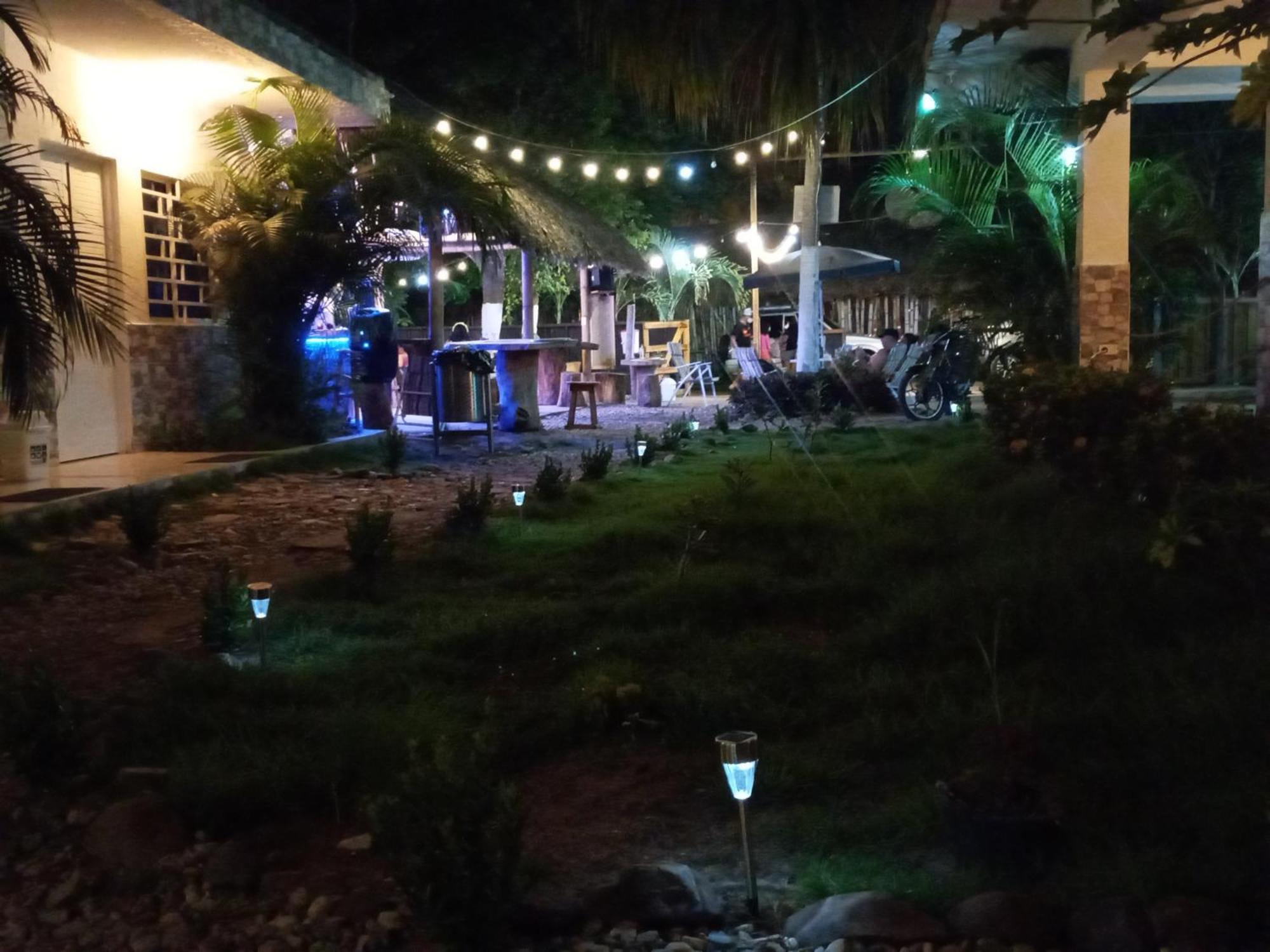 Hostal Cuyagua ปาโลมิโน ภายนอก รูปภาพ