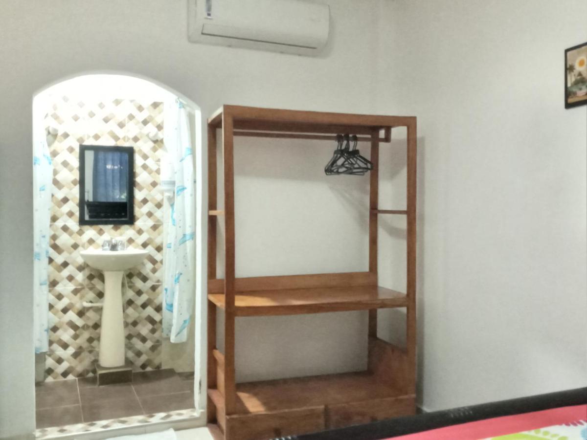 Hostal Cuyagua ปาโลมิโน ภายนอก รูปภาพ