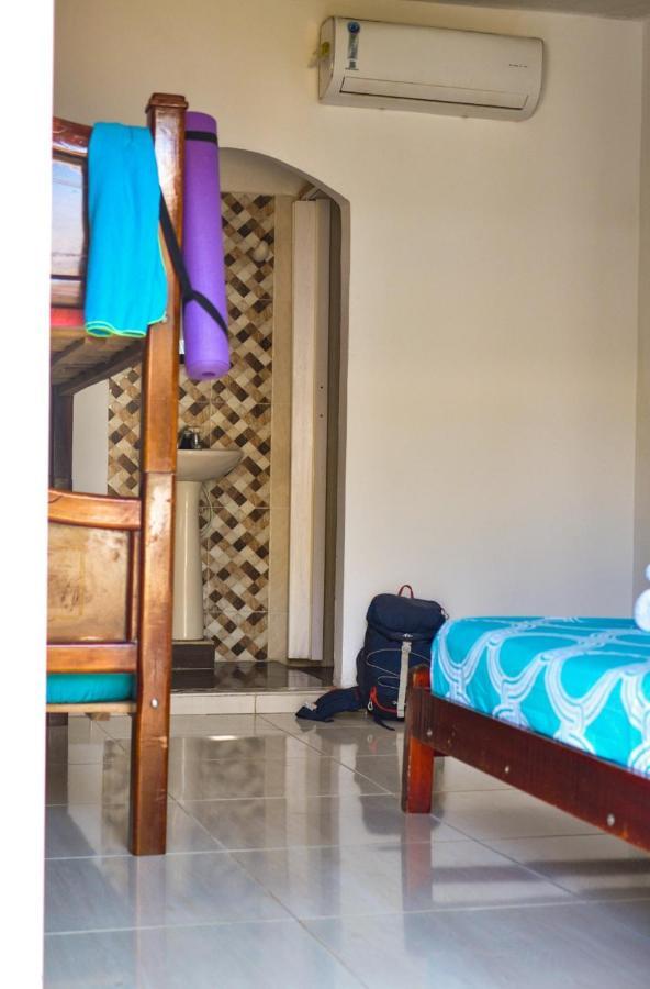 Hostal Cuyagua ปาโลมิโน ภายนอก รูปภาพ