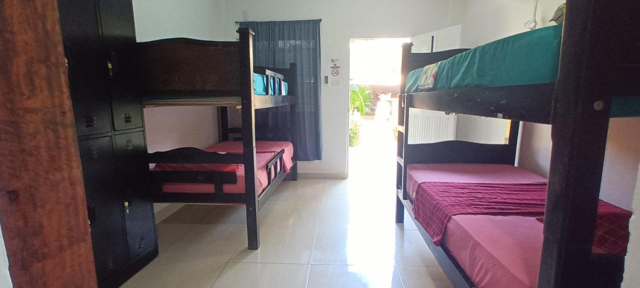 Hostal Cuyagua ปาโลมิโน ภายนอก รูปภาพ