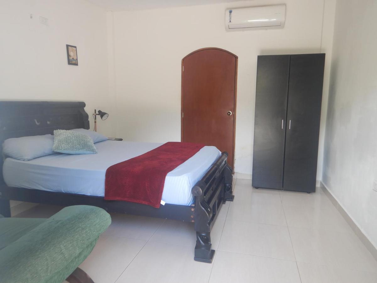 Hostal Cuyagua ปาโลมิโน ภายนอก รูปภาพ