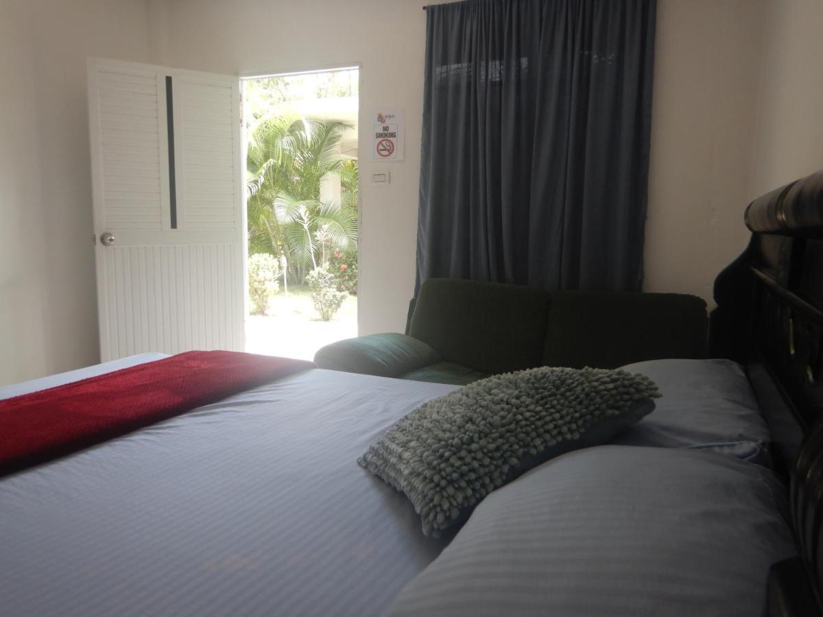 Hostal Cuyagua ปาโลมิโน ภายนอก รูปภาพ